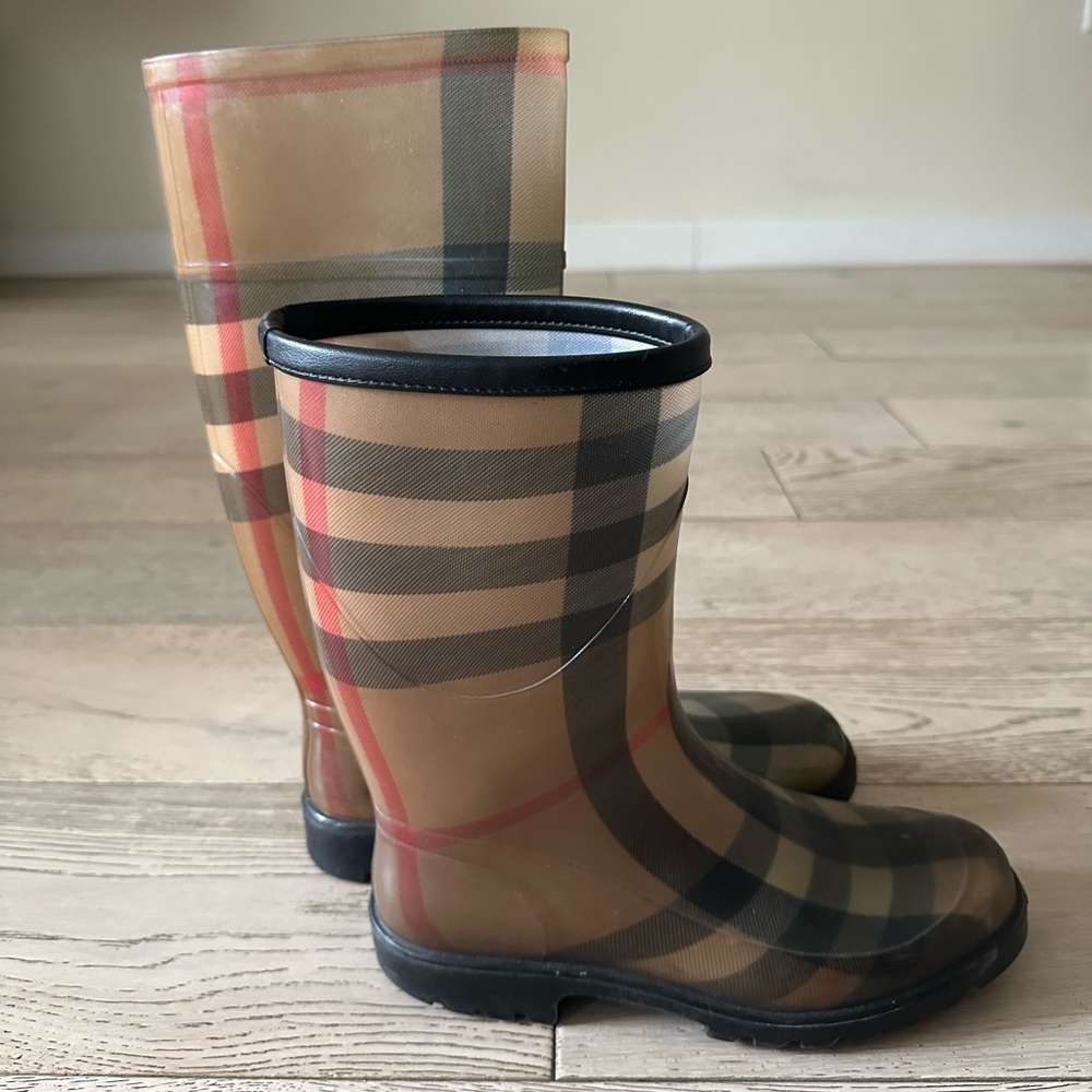 BURBERRY MID CALF CLASSIC NOVA CHECK PLAID RUBBER RAINBOOTS SIZE 36 / 6 - Picture 11 of 12